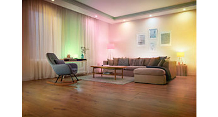 Kronlampa Smart LED Färg 4,9W/40W Philips